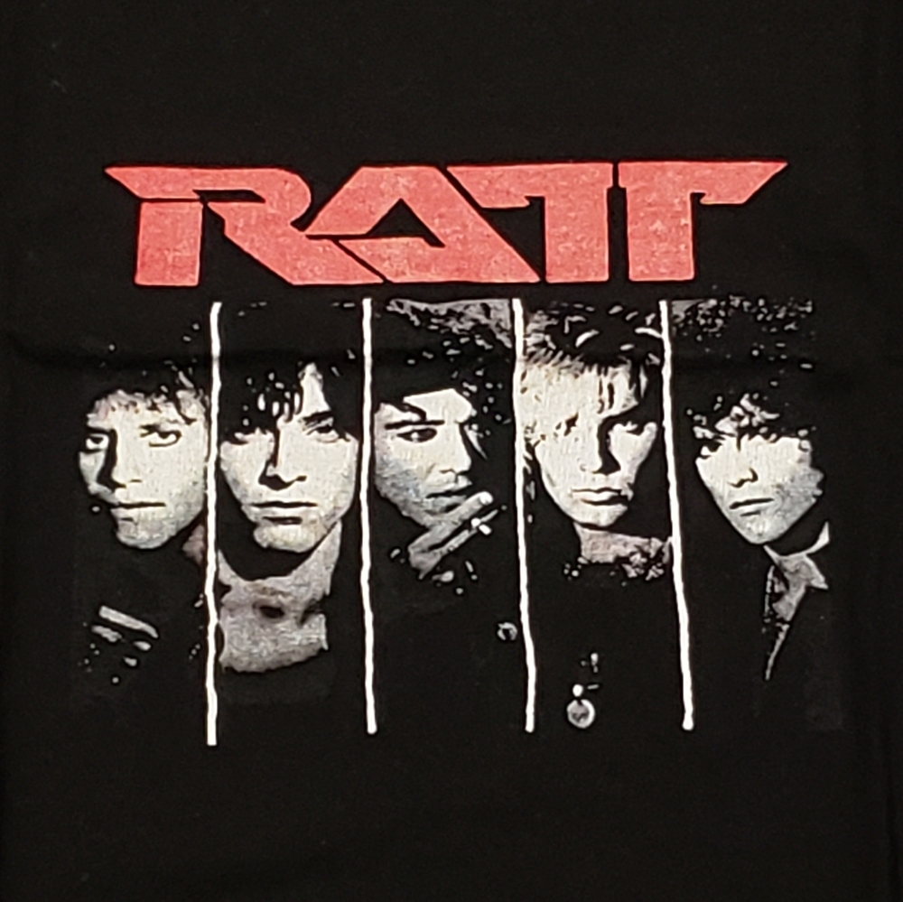 Ratt Band T Shirt Sleeveless Used Size (M) Good Condition. 20" Width 27" Length